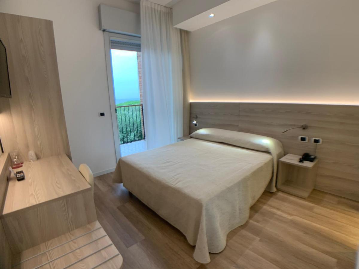 Hotel Beau Rivage Pineta Lido di Jesolo Exterior foto